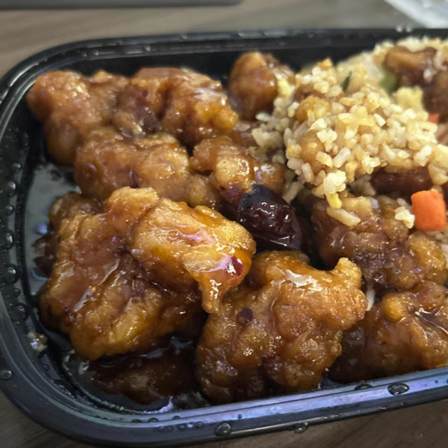 General Tso's Chicken 左宗鸡-dinner