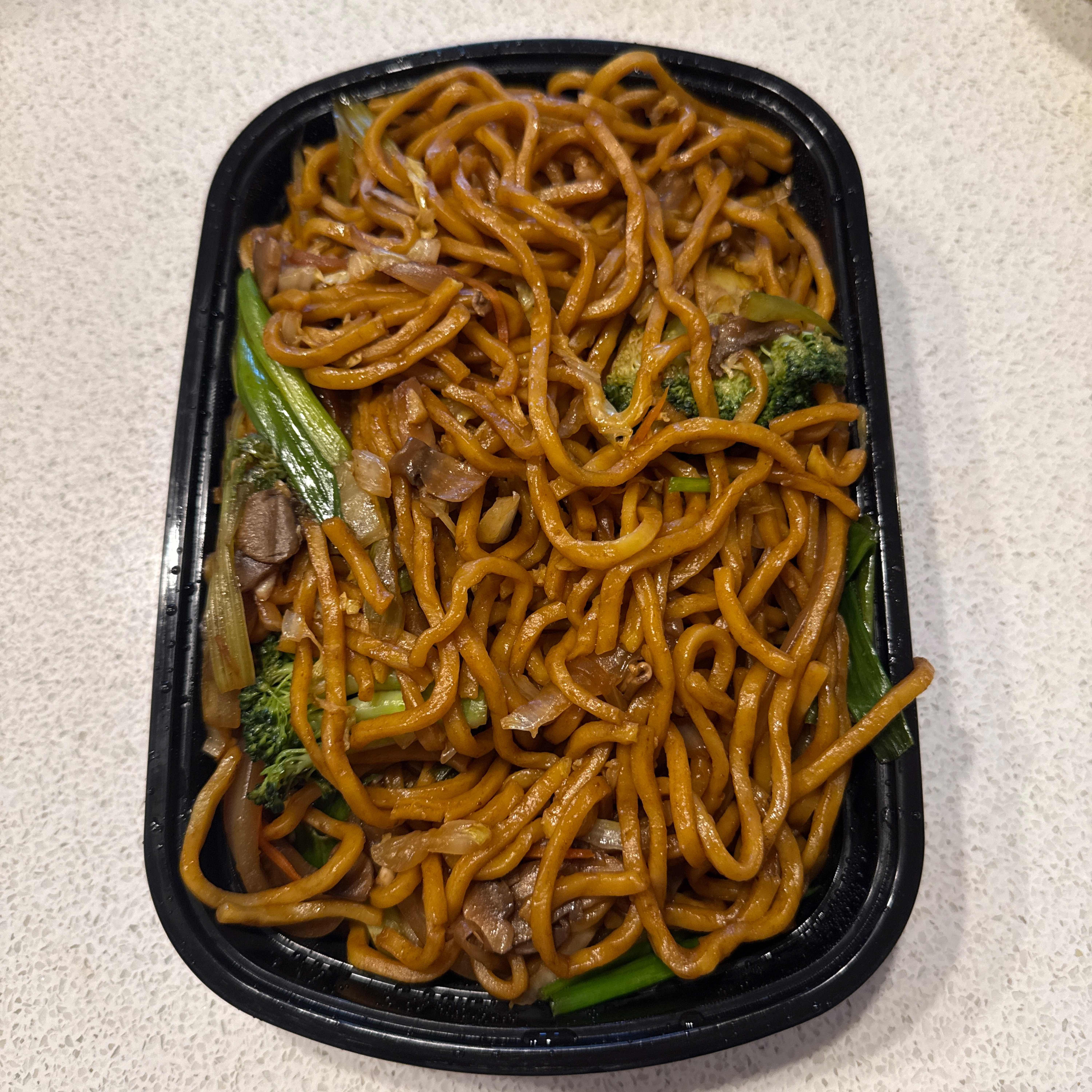 Vegetable Lo Mein 菜捞面